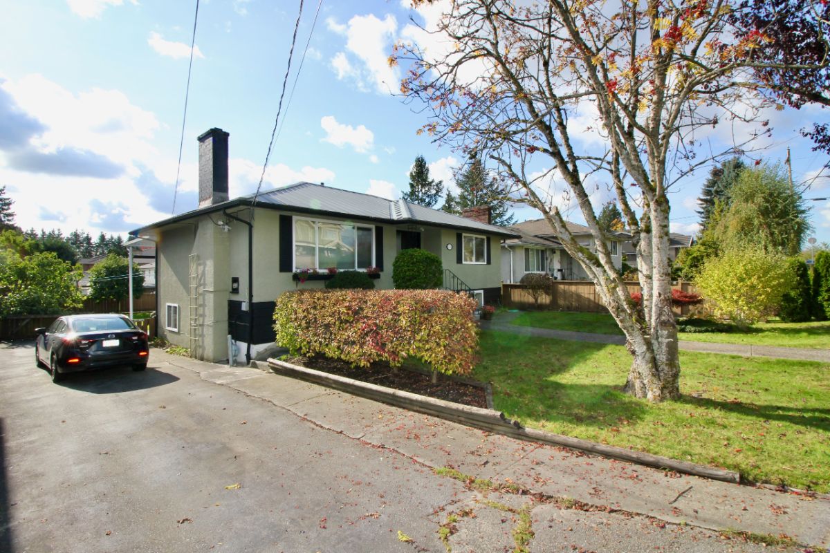 7116 Kitchener Street, Burnaby 4