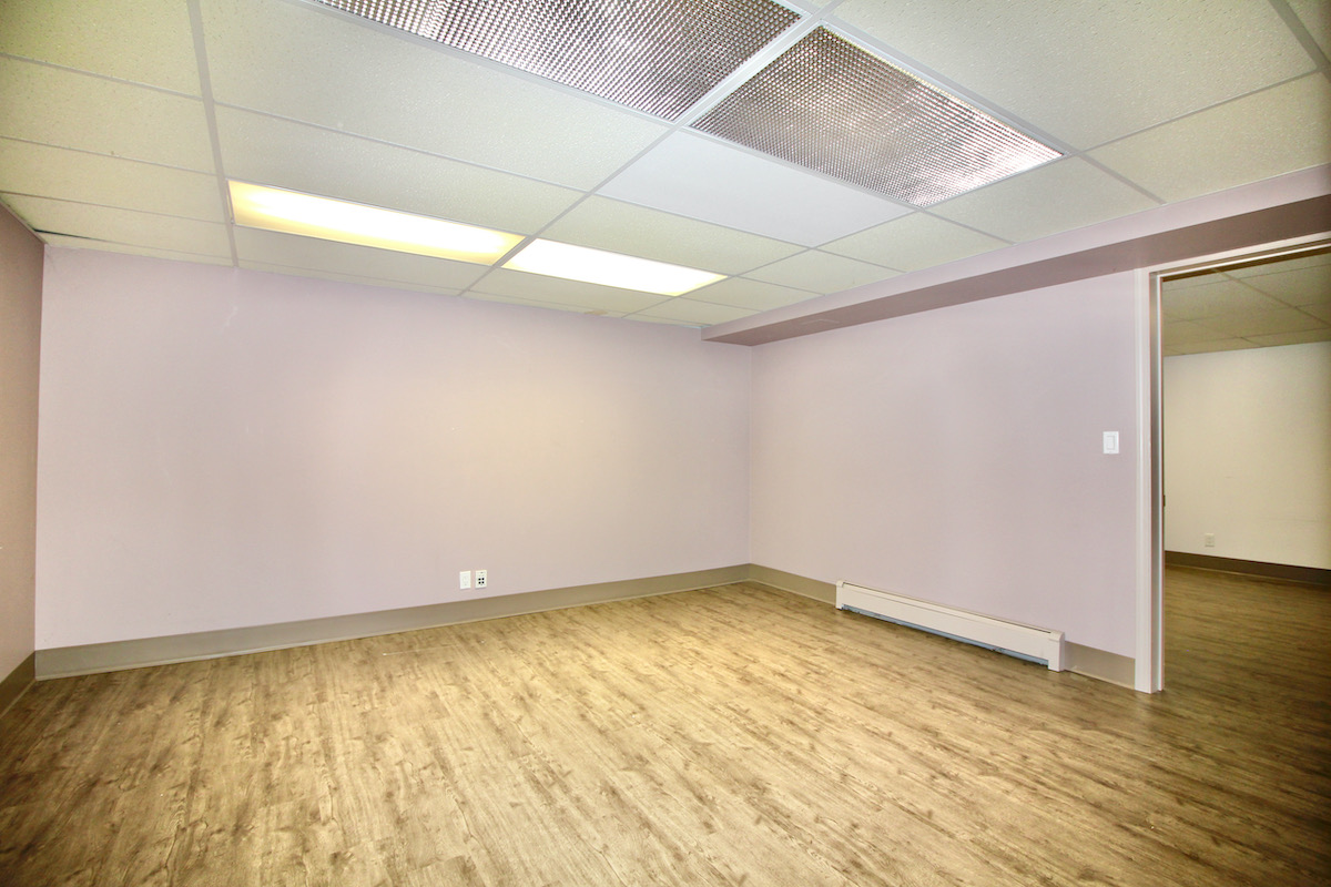 7980 Westlake St, Burnaby 32