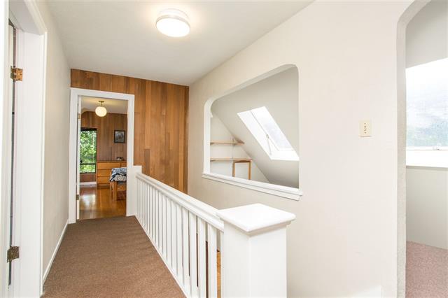 2258 Mathers Ave, West Vancouver 13