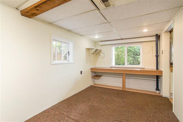 2258 Mathers Ave, West Vancouver 19