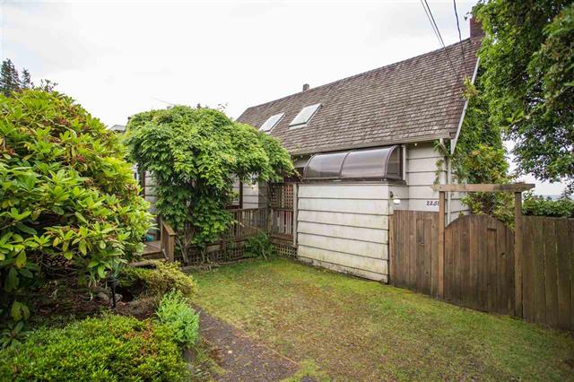 2258 Mathers Ave, West Vancouver 24