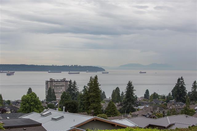 2258 Mathers Ave, West Vancouver 27