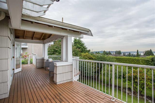 2258 Mathers Ave, West Vancouver 31