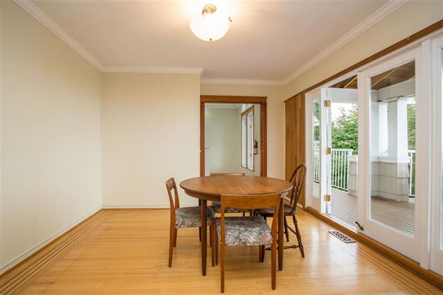 2258 Mathers Ave, West Vancouver 5