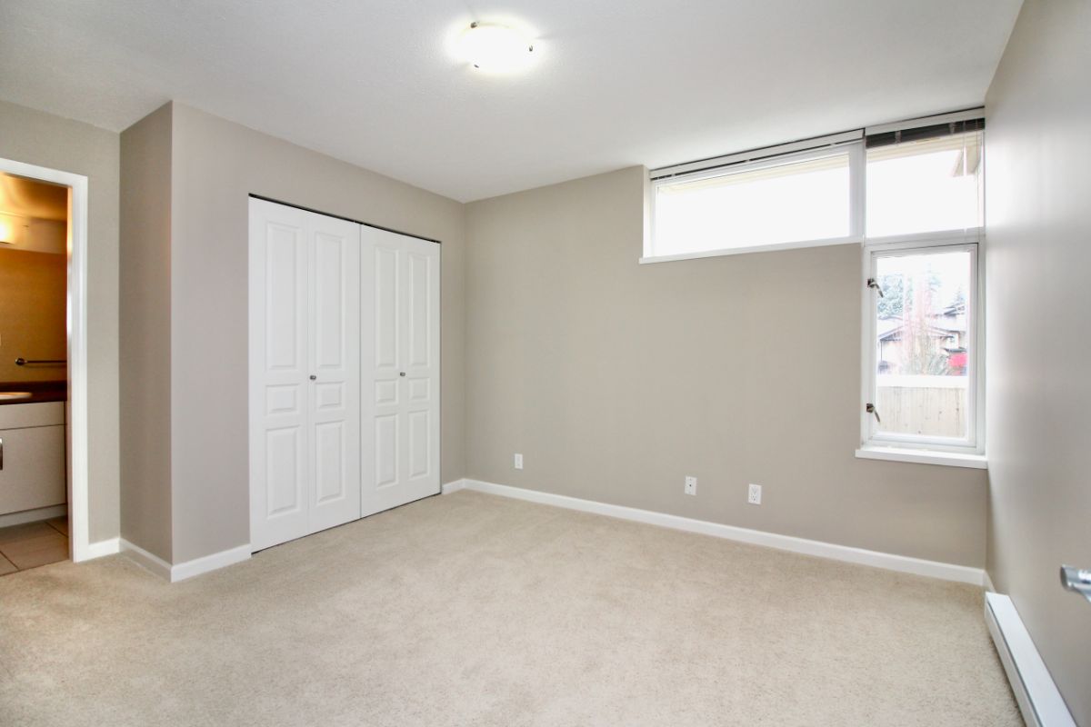 312 9288 University Crescent,  Burnaby 20