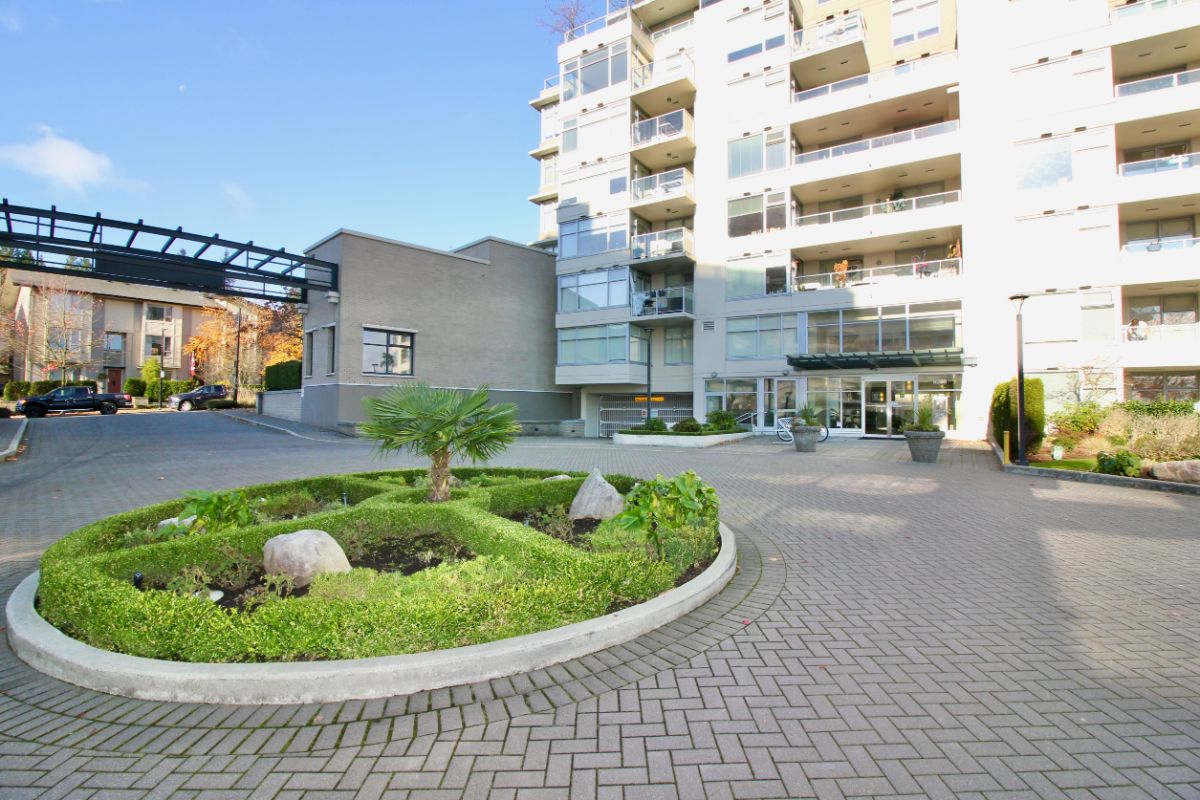 312 9288 University Crescent,  Burnaby 28
