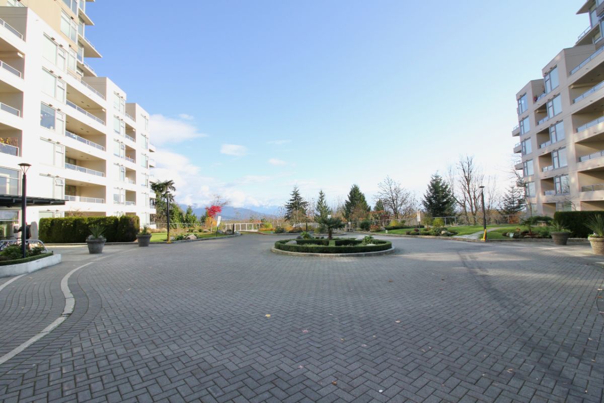 312 9288 University Crescent,  Burnaby 29