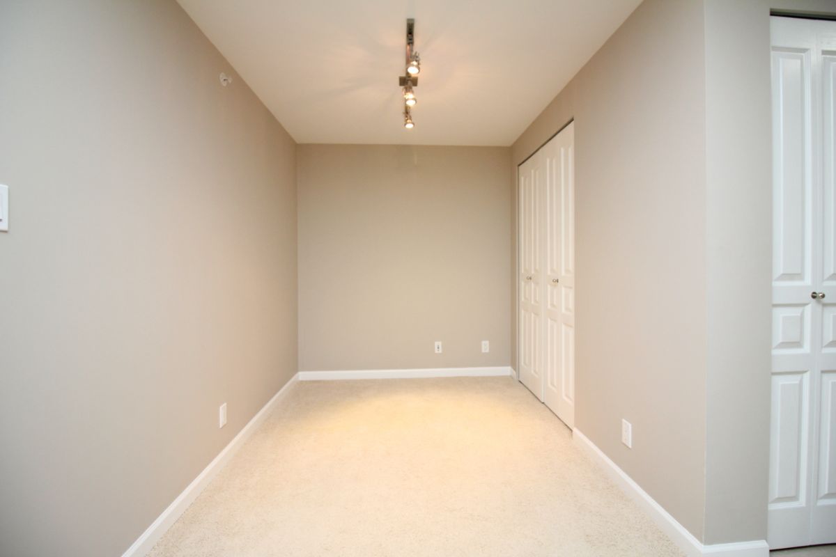 312 9288 University Crescent,  Burnaby 9