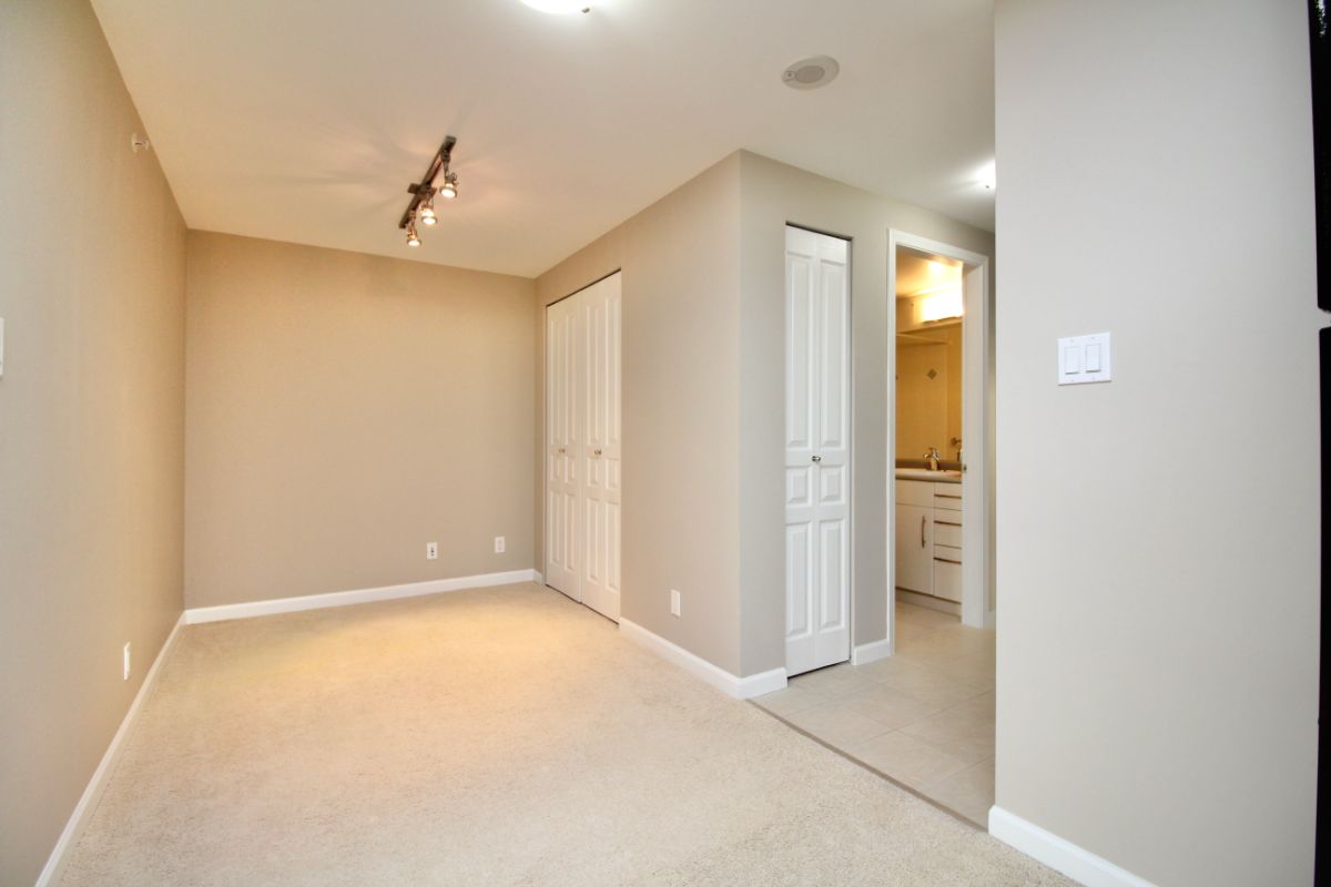 312 9288 University Crescent,  Burnaby 10