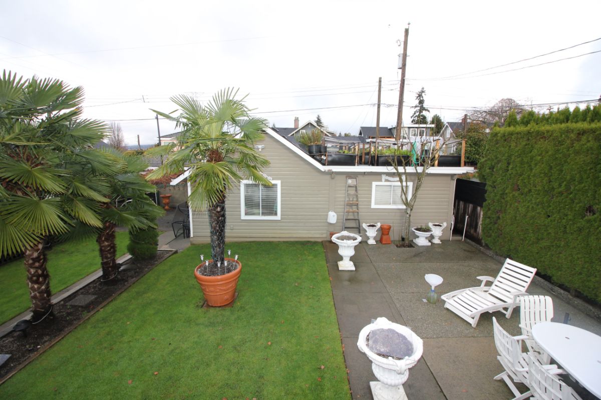 3735 Pandora St, Burnaby 33