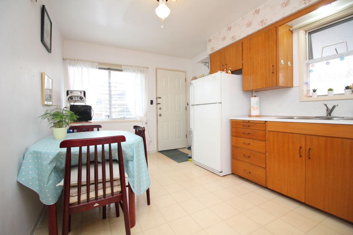 4556 Frances St, Burnaby 10