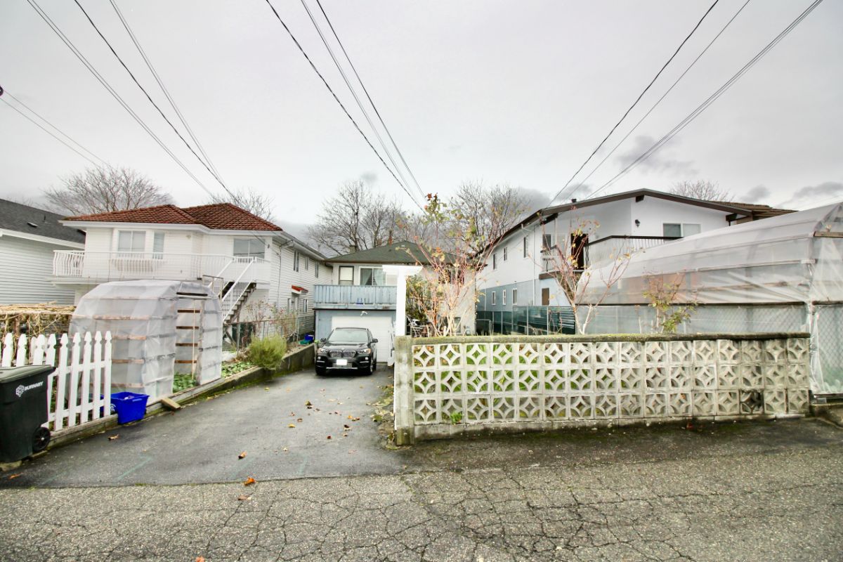 4556 Frances St, Burnaby 32