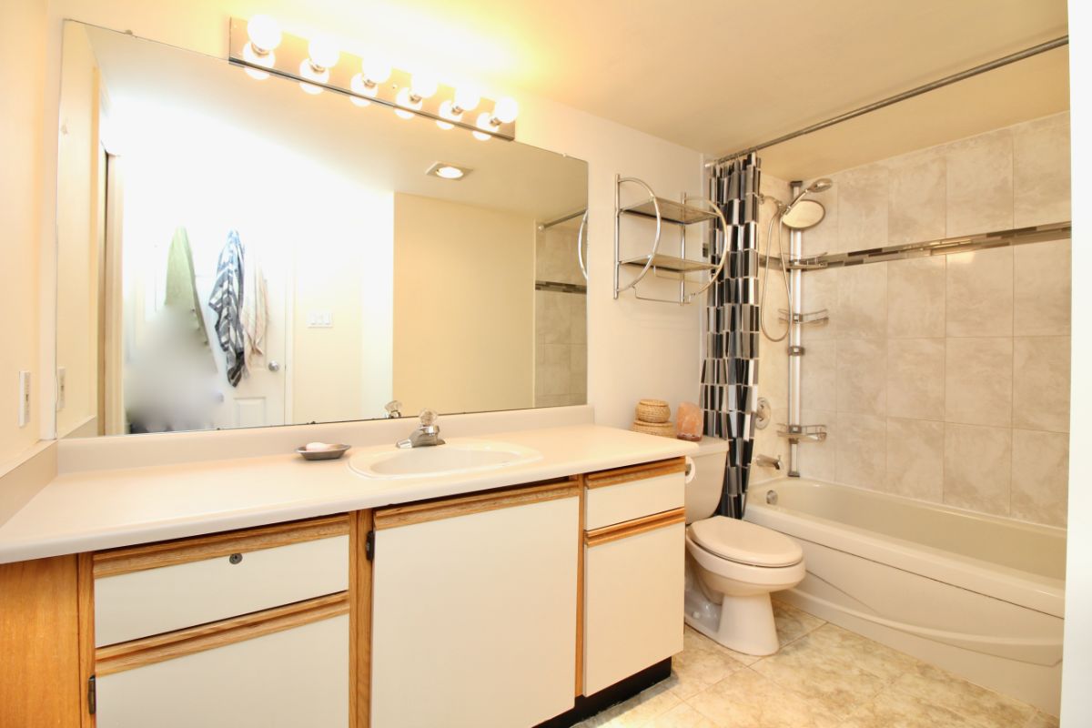 705 6540 Burlington Ave, Burnaby 17