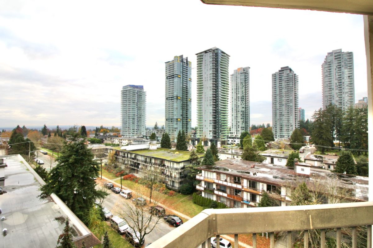 705 6540 Burlington Ave, Burnaby 23