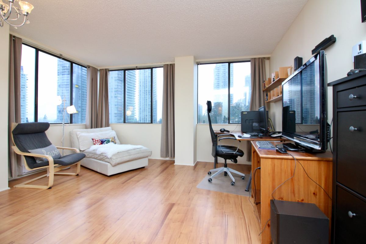 705 6540 Burlington Ave, Burnaby 4