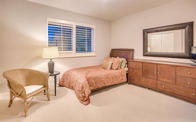20 Maple Court, Port Moody 20