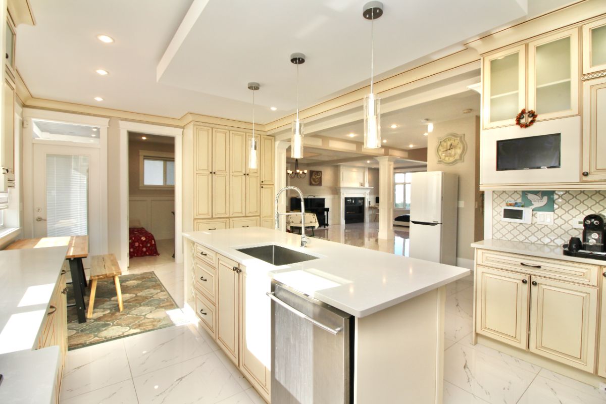 5410 Laurel St, Burnaby 17