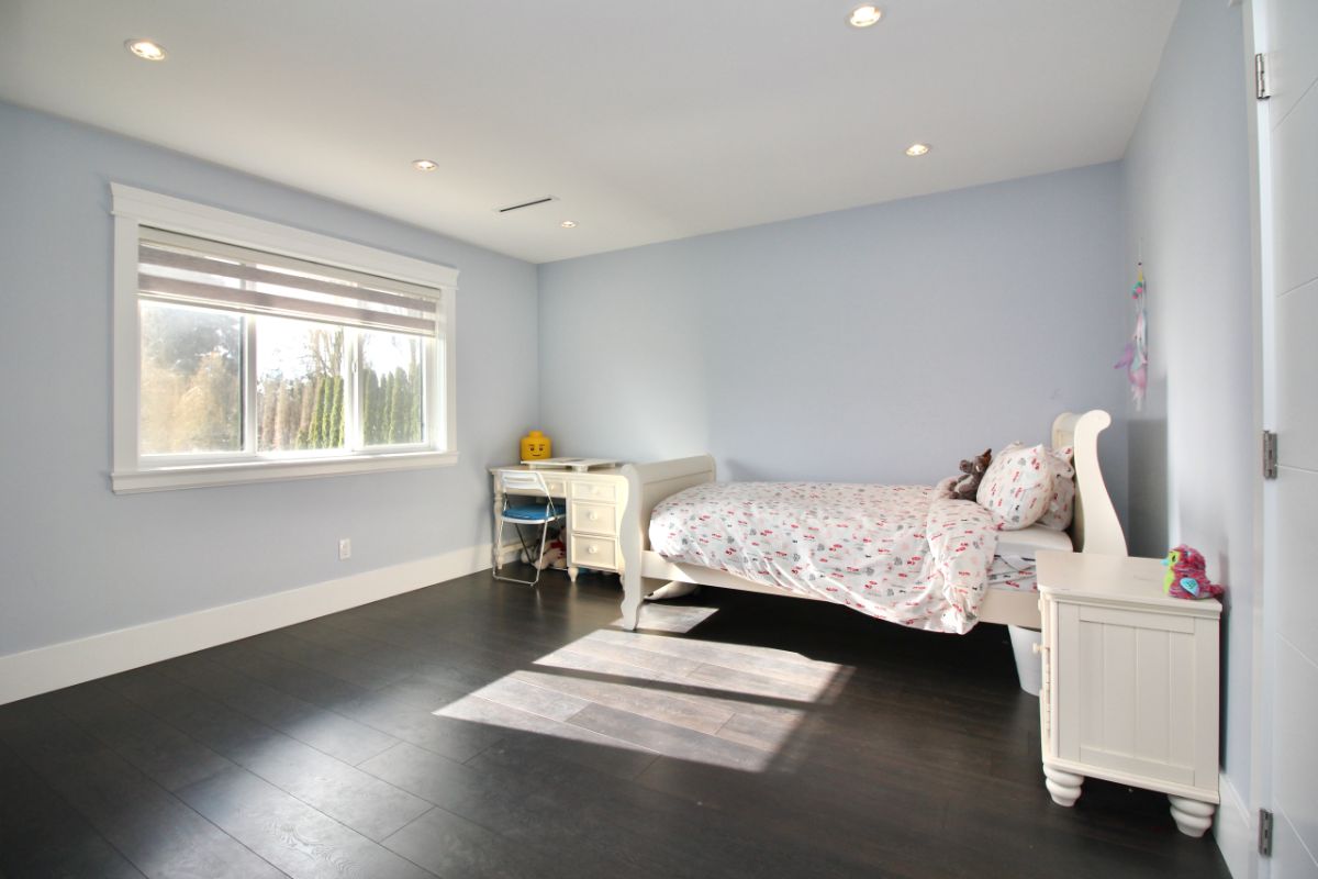 5410 Laurel St, Burnaby 27