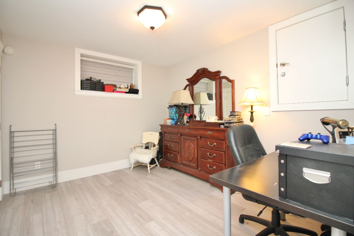 5410 Laurel St, Burnaby 34
