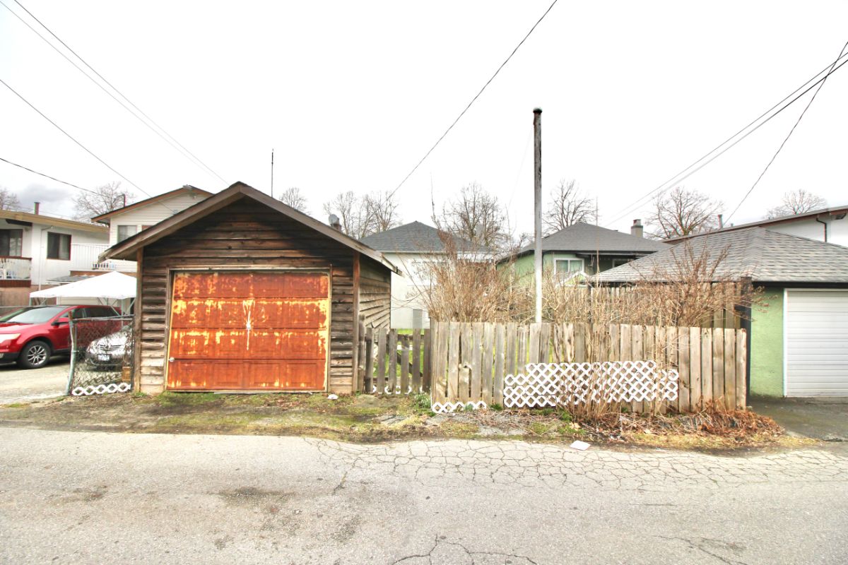 3362 E 28th Ave, Vancouver East 12