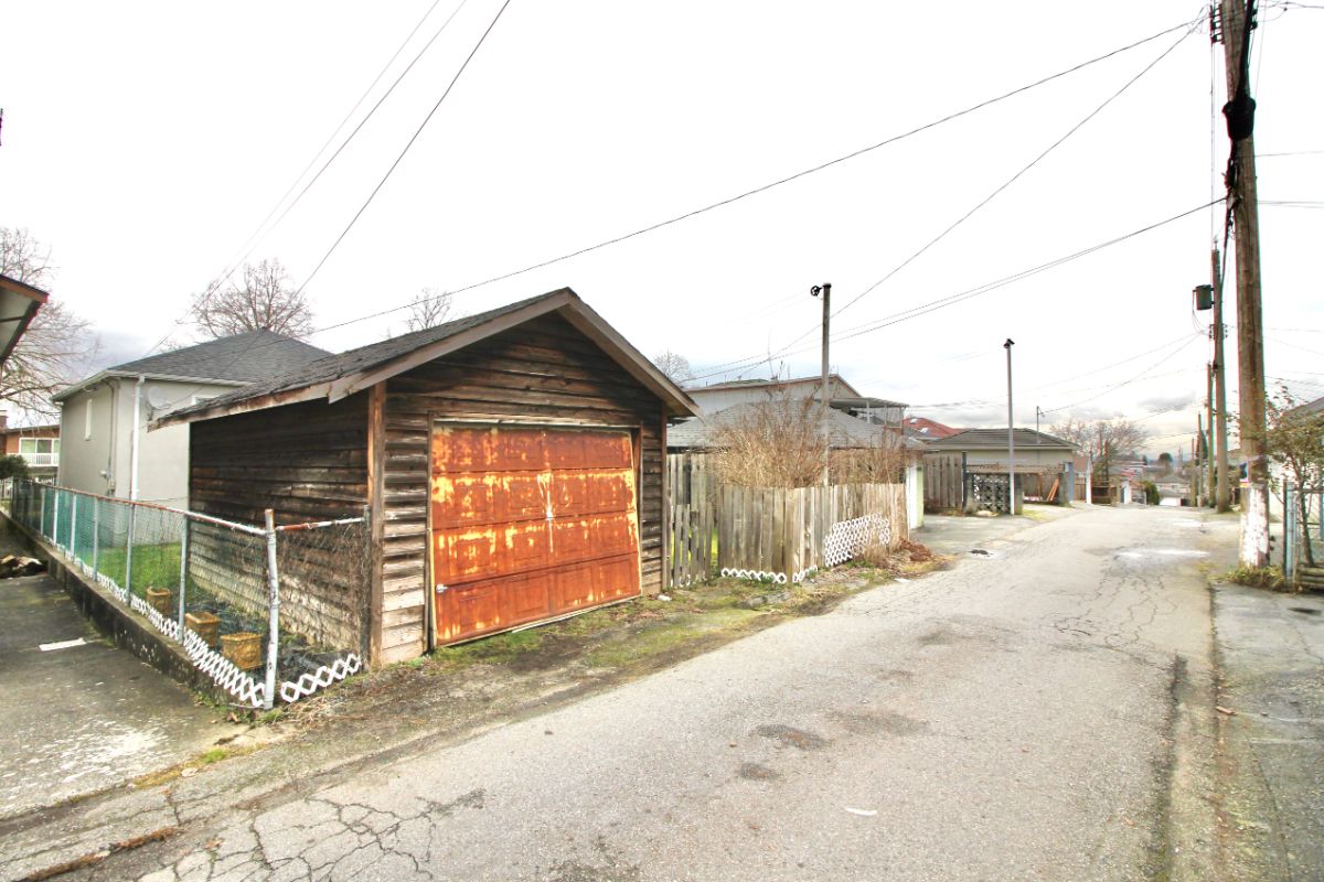 3362 E 28th Ave, Vancouver East 13