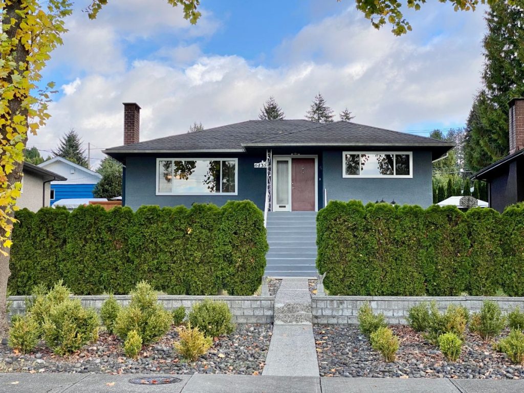 6435 Broadway, Burnaby North