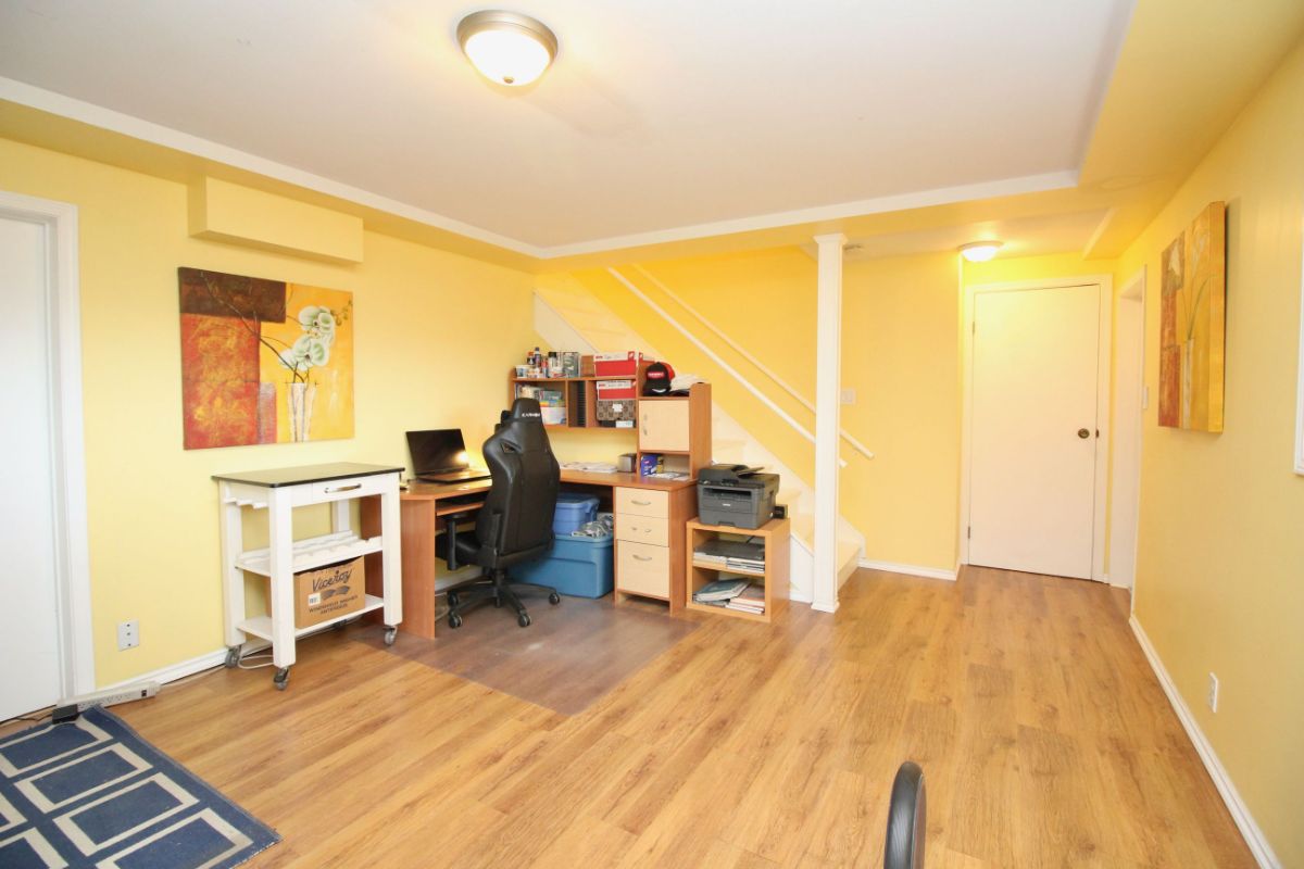 6435 Broadway, Burnaby North 22