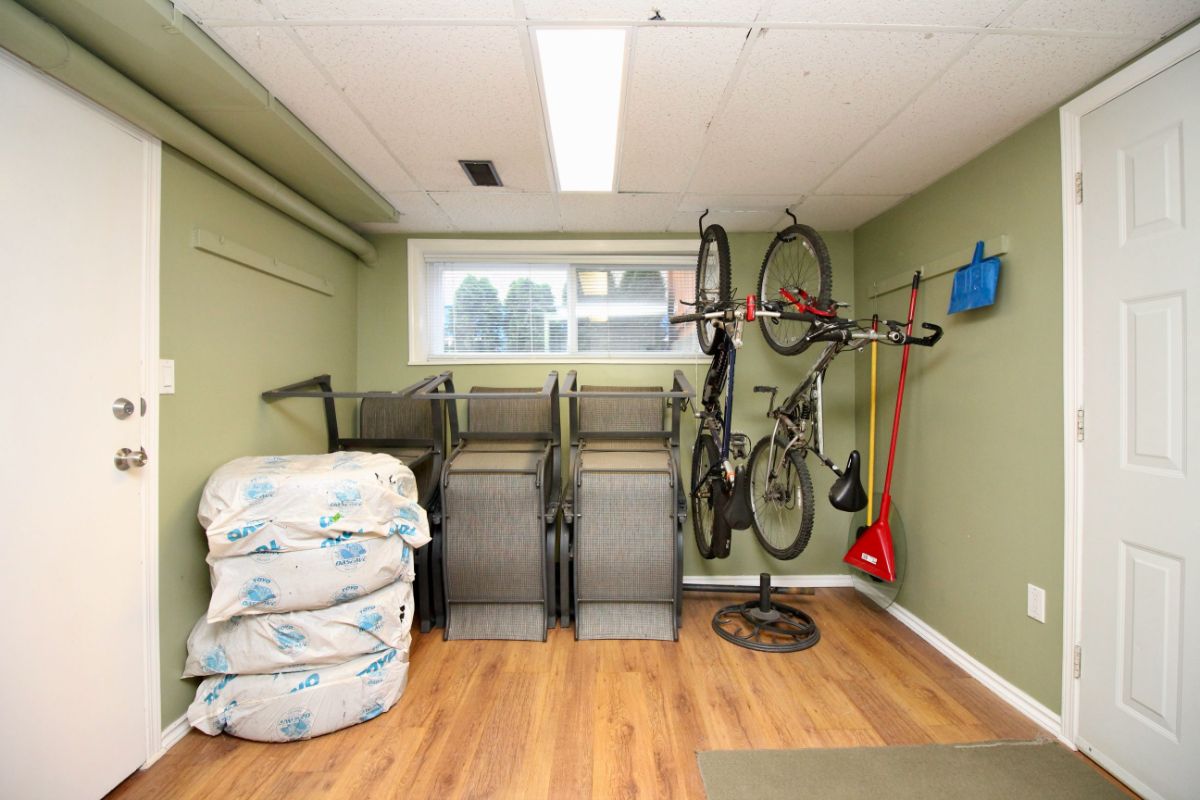 6435 Broadway, Burnaby North 24