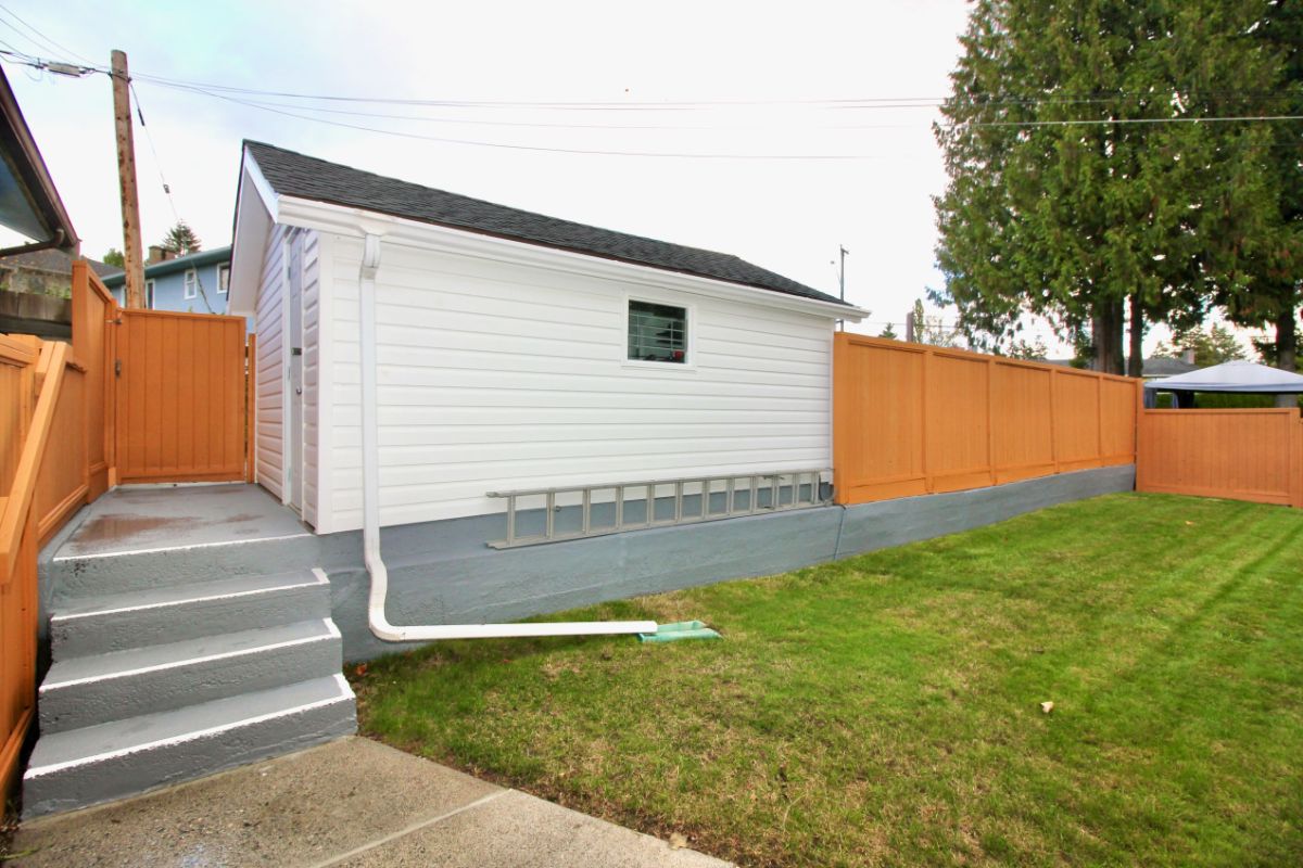 6435 Broadway, Burnaby North 30
