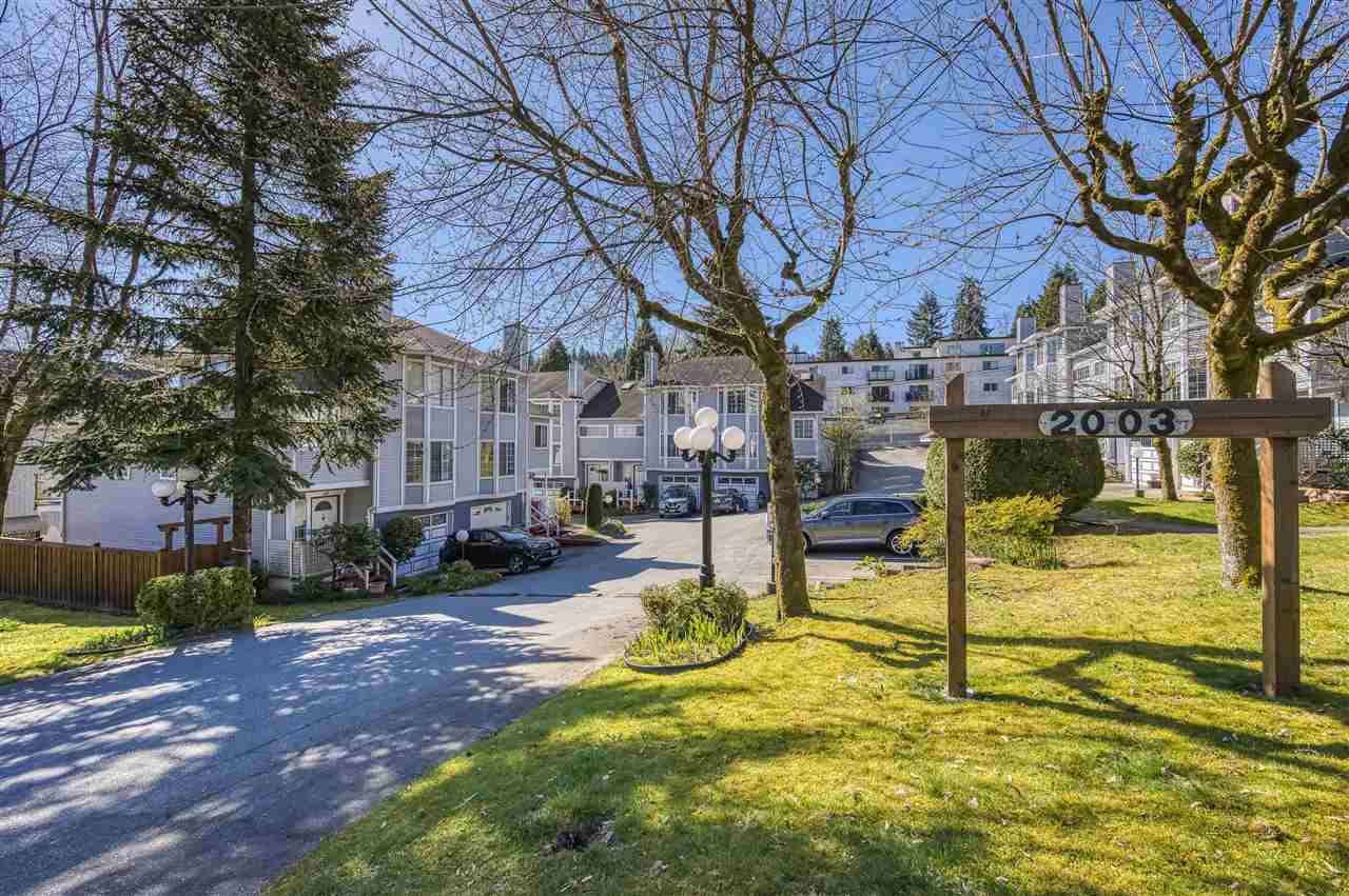 202 2003 Clarke St, Port Moody
