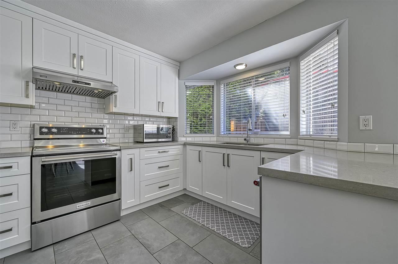 202 2003 Clarke St, Port Moody 10