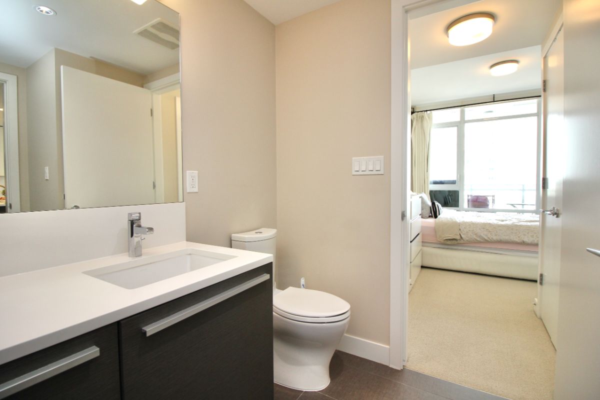 2105 2008 Rosser Ave, Burnaby 14
