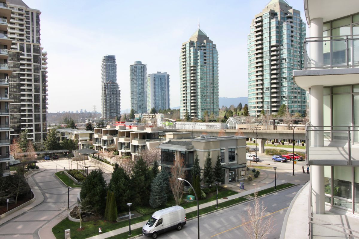 2105 2008 Rosser Ave, Burnaby 22