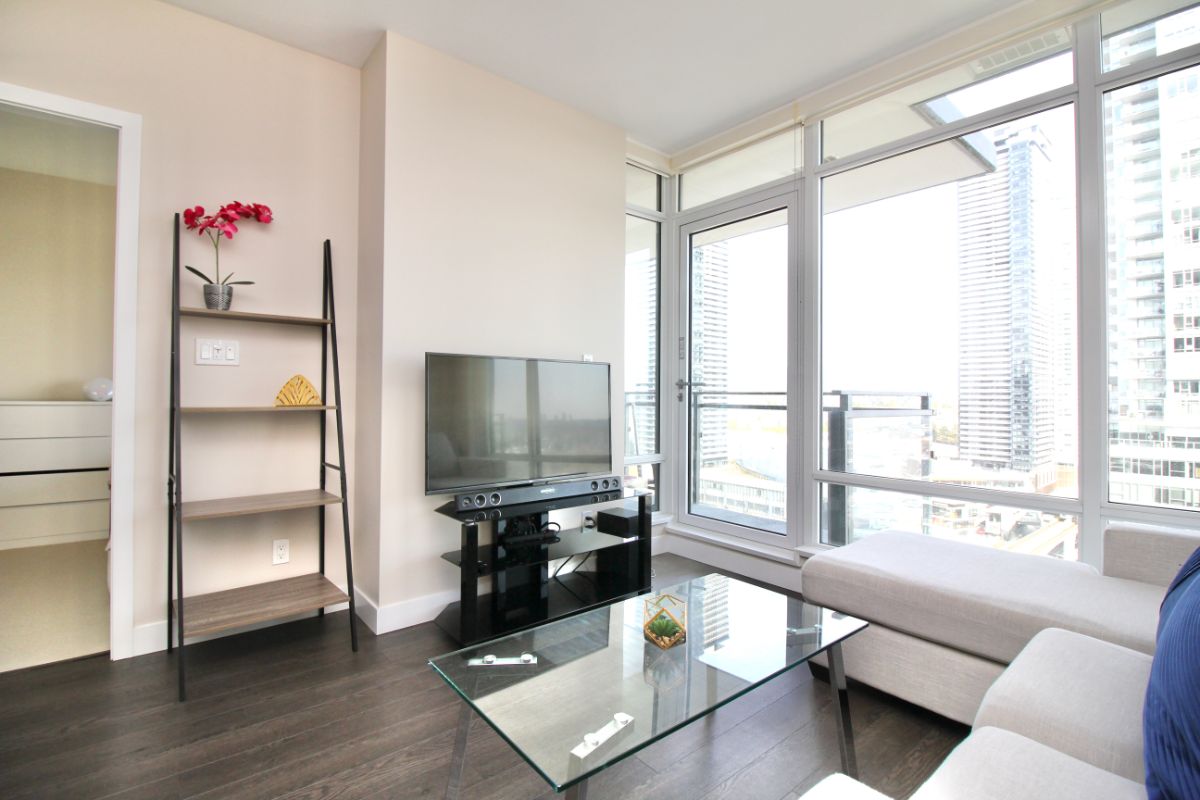 2105 2008 Rosser Ave, Burnaby 5