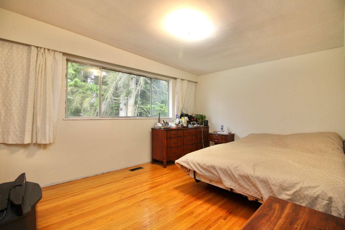 308 Mount Royal Dr, Port Moody 12