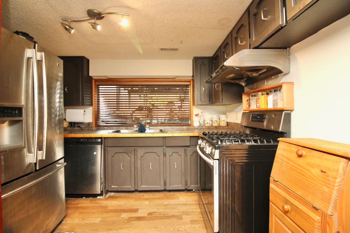 308 Mount Royal Dr, Port Moody 16