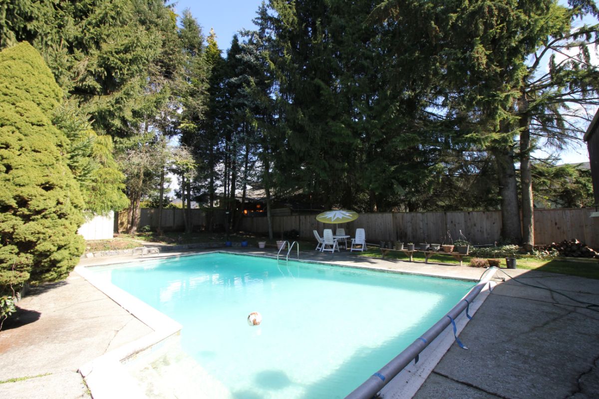 308 Mount Royal Dr, Port Moody 23