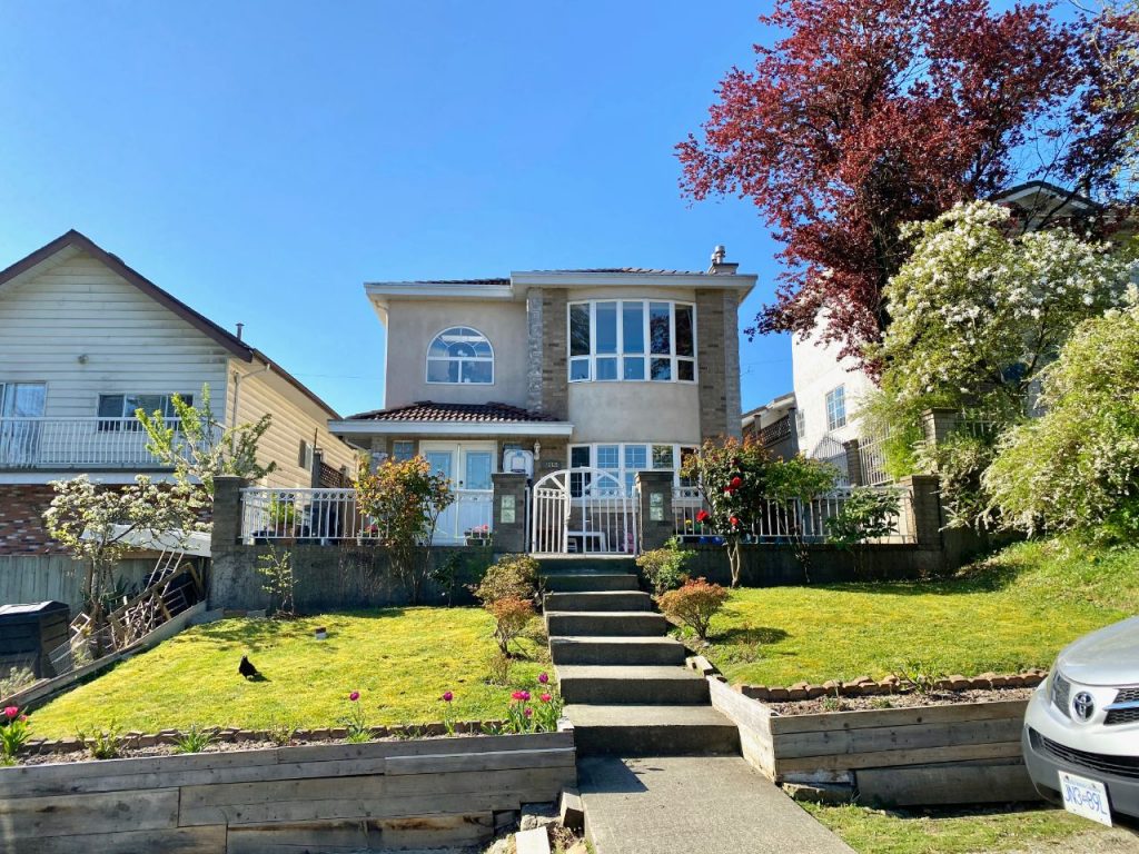 3868 Regent Street, Burnaby