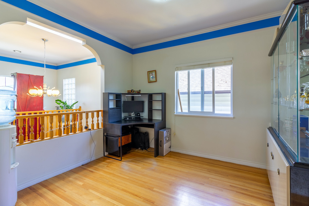 3868 Regent Street, Burnaby 12