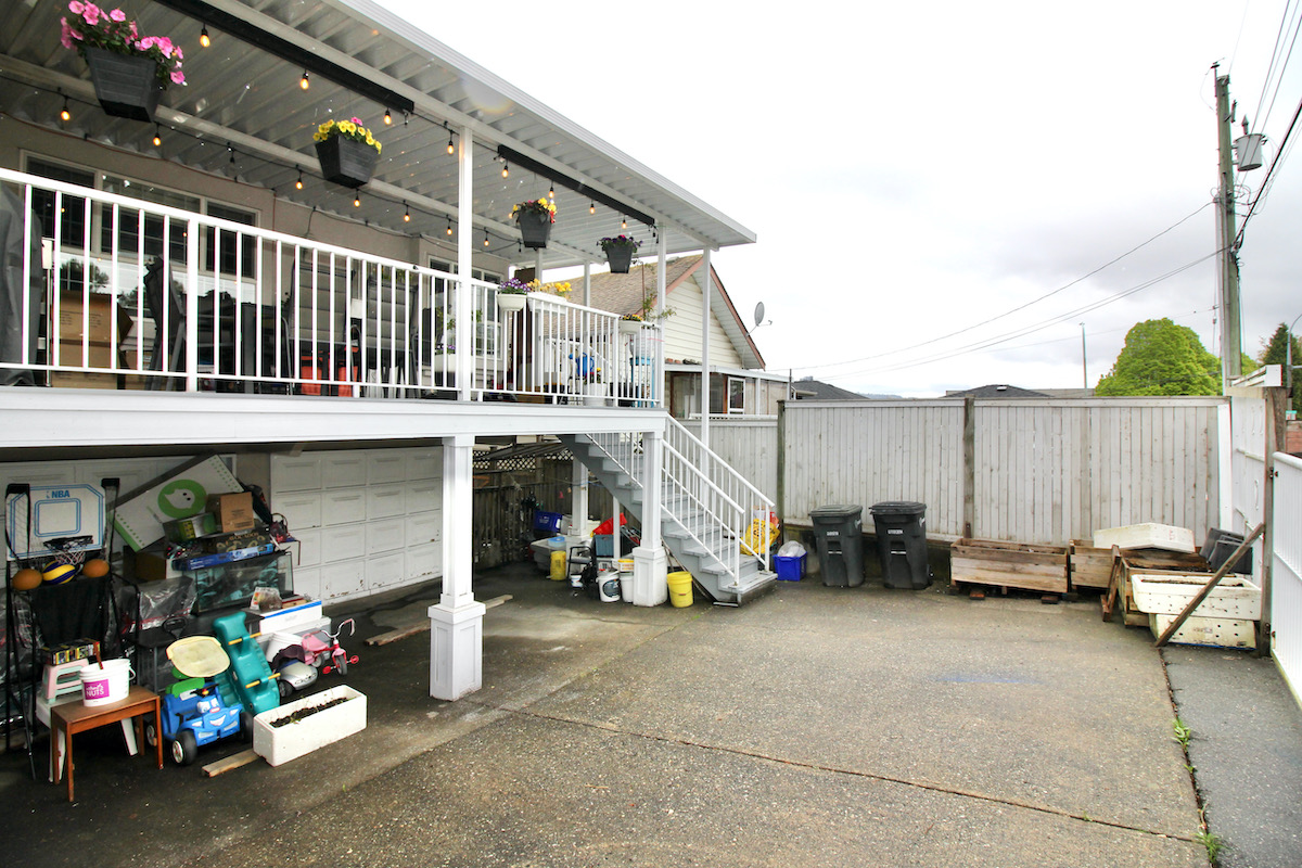 3868 Regent Street, Burnaby 33