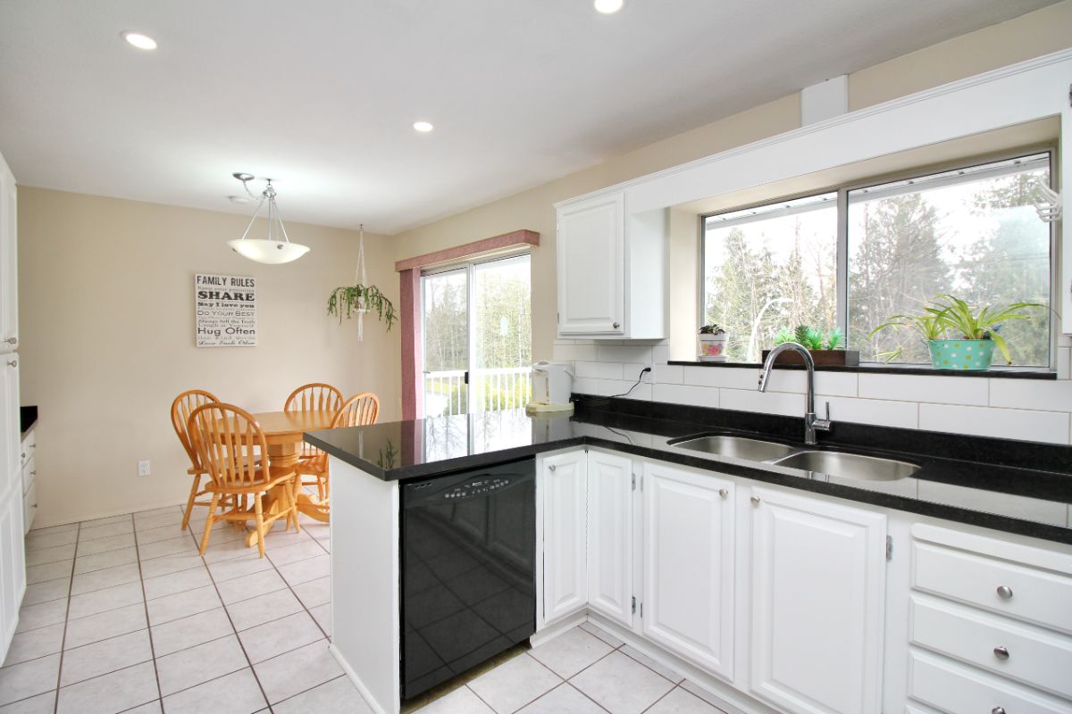 430 Riverview Crescent, Coquitlam 13