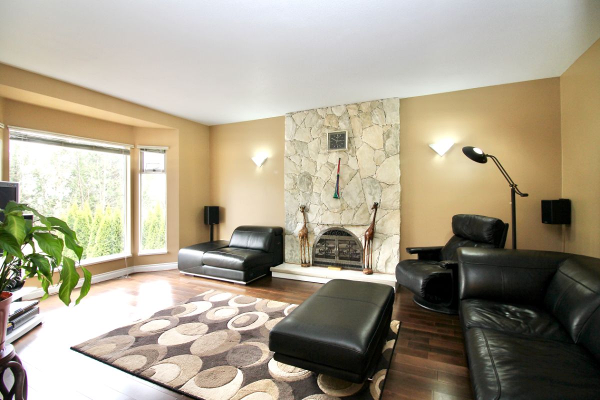 430 Riverview Crescent, Coquitlam 4