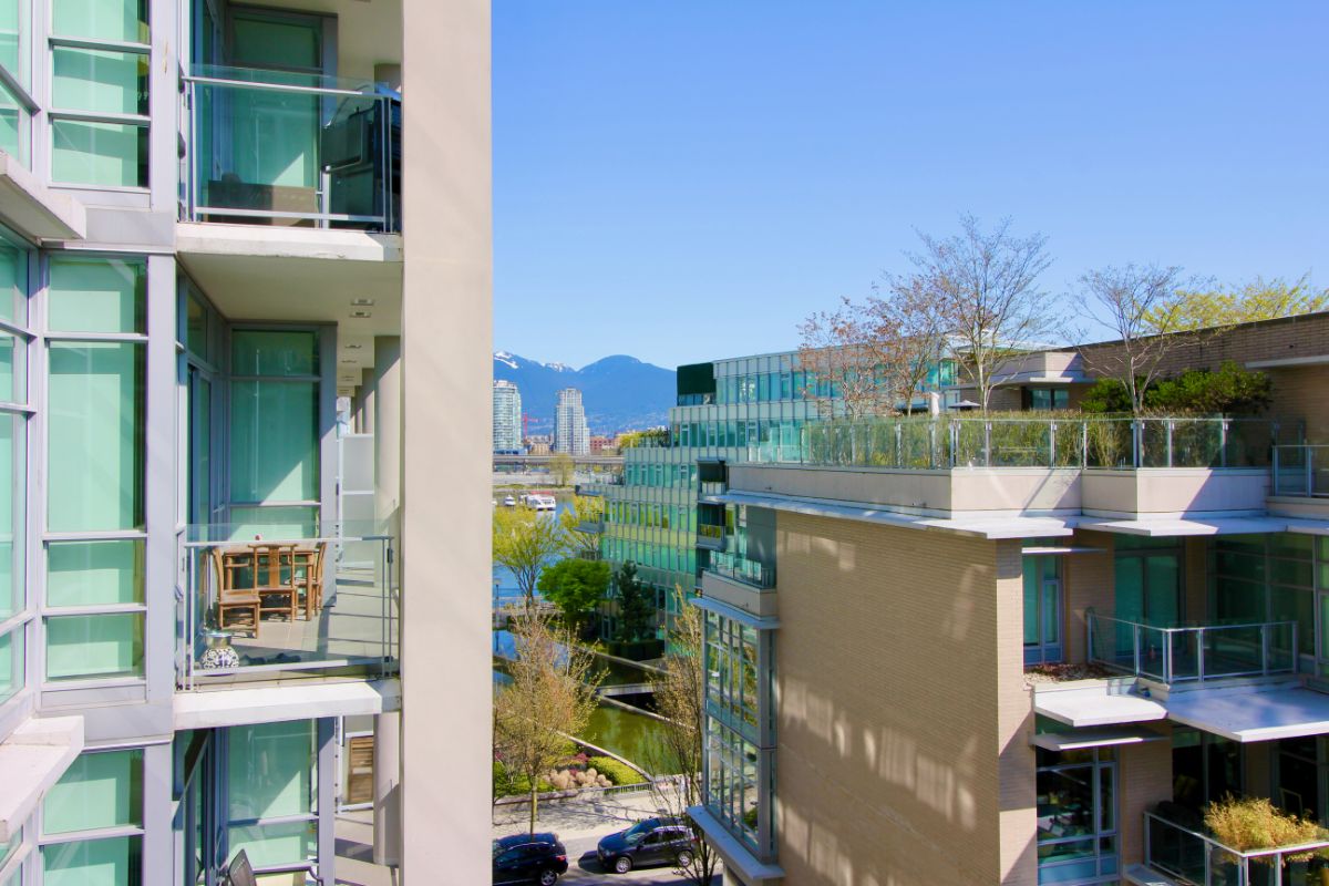 601 1616 Columbia St, Vancouver 24