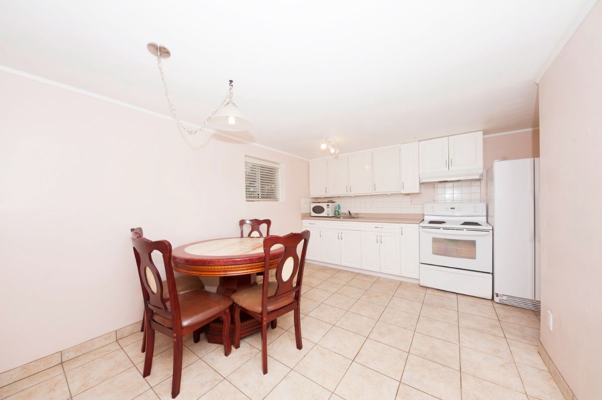 6467 Sumas St, Burnaby 16