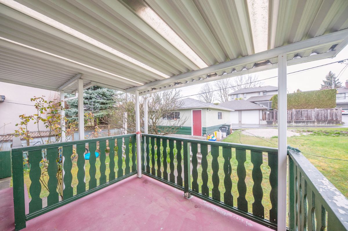 6467 Sumas St, Burnaby 23