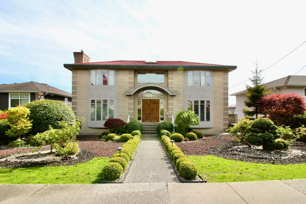 6628 Kitchener St, Burnaby
