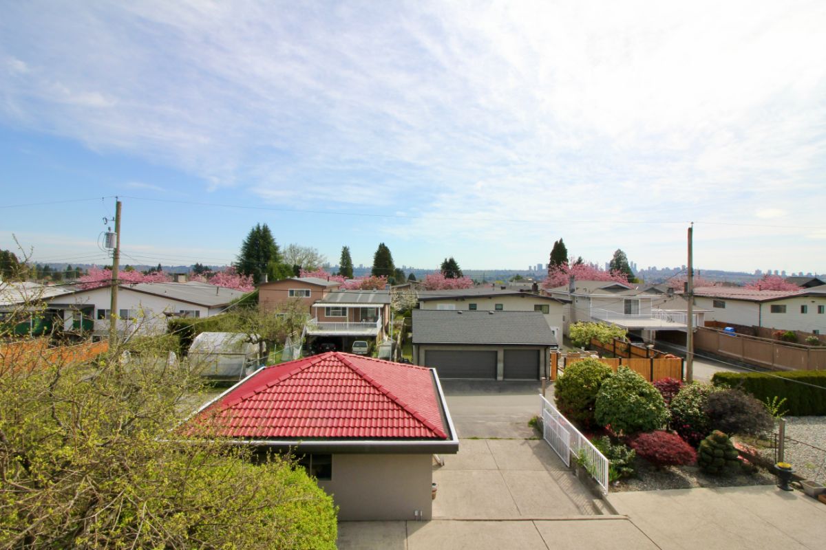 6628 Kitchener St, Burnaby 29