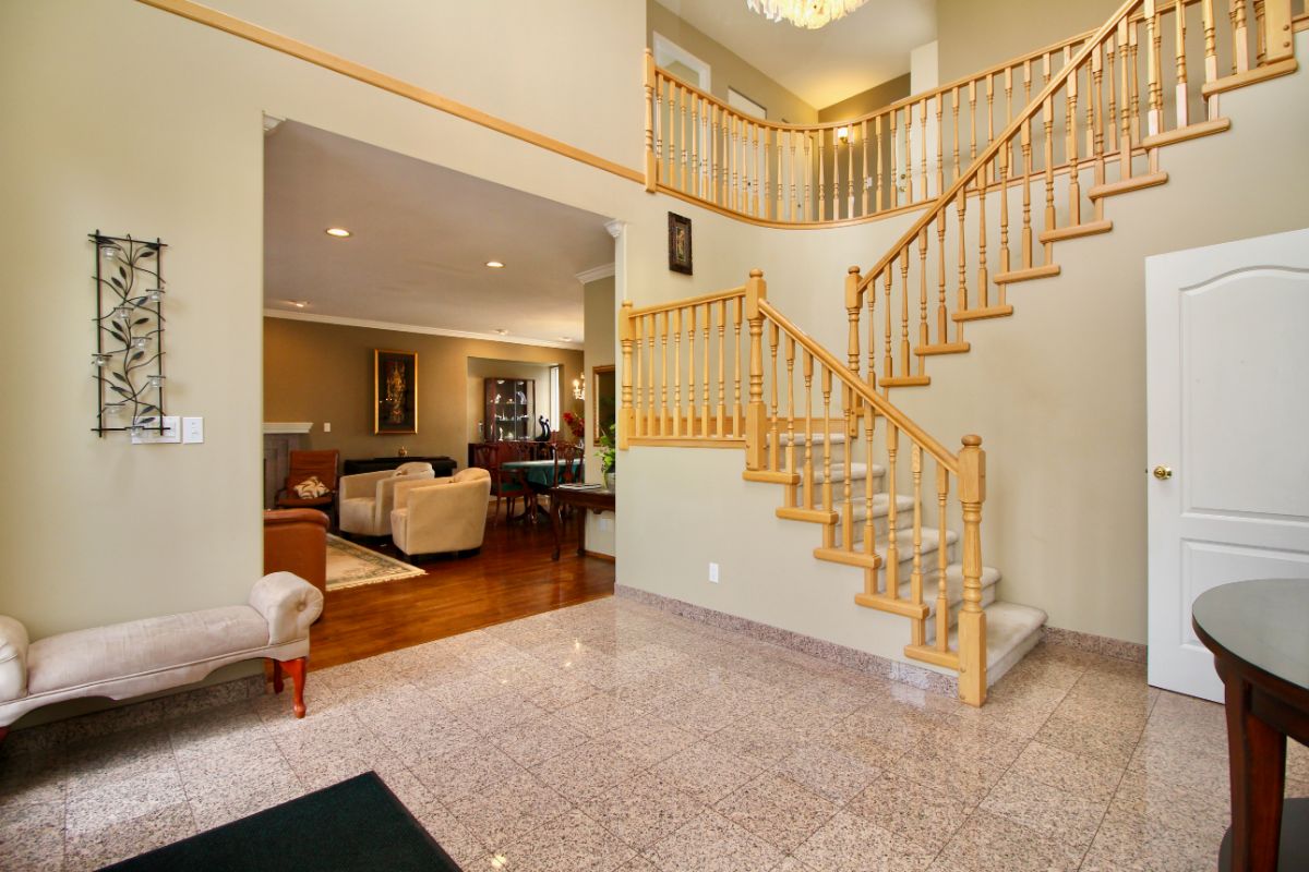 6628 Kitchener St, Burnaby 5