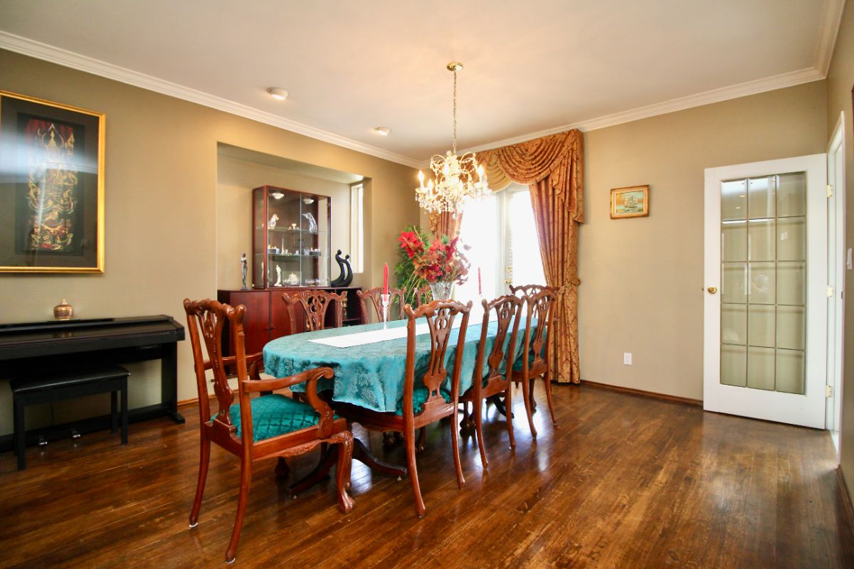 6628 Kitchener St, Burnaby 8