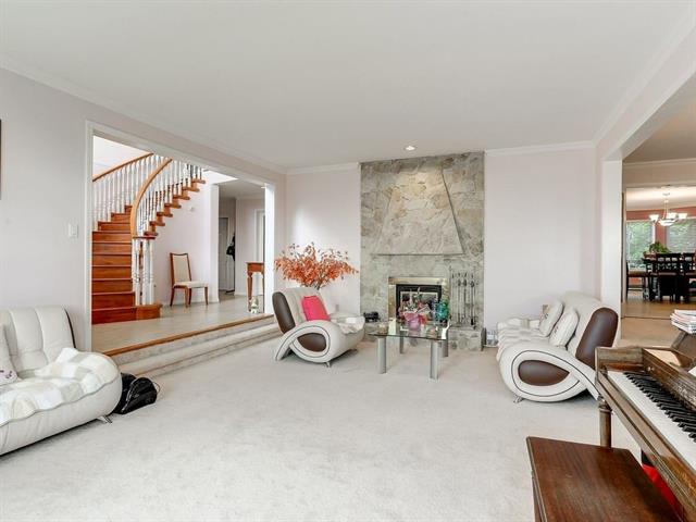 7438 Pandora Drive, Burnaby 12